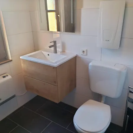 Gemuetlicher Ferienbungalow In Frankenau, Kostenloses Wlan *